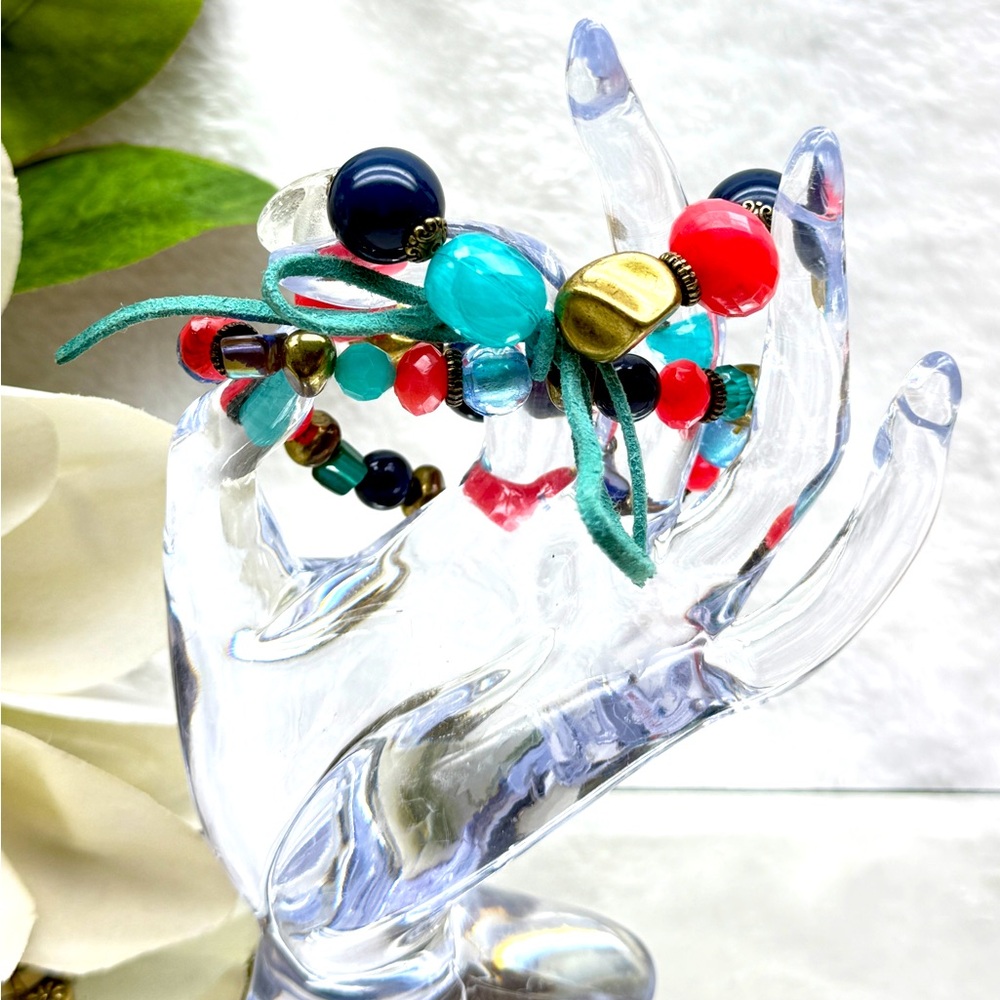 Colorful Beaded Necklace - Picture 5 of 6
